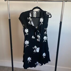 Sadie & Sage Floral Embroidered Dress
